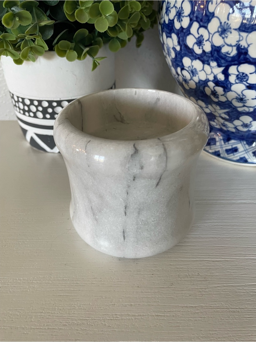 Vintage Gailstyn-Sutton Heavy White & Gray Marble candlestick holder 4”x3.5”